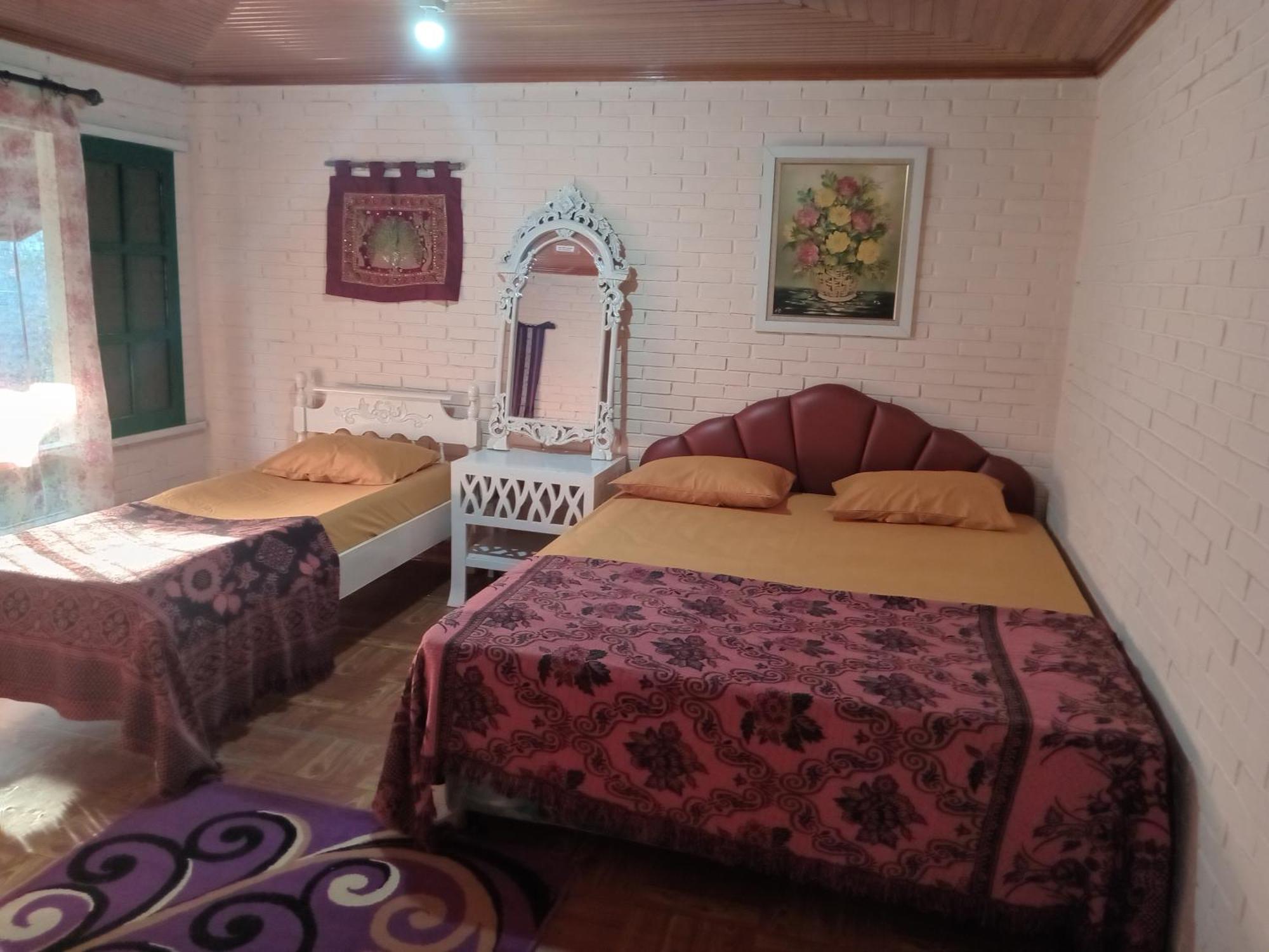 Villa Sentebale Богор Екстериор снимка
